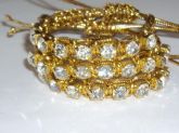 Pulseira em macramê strass com fio dourado